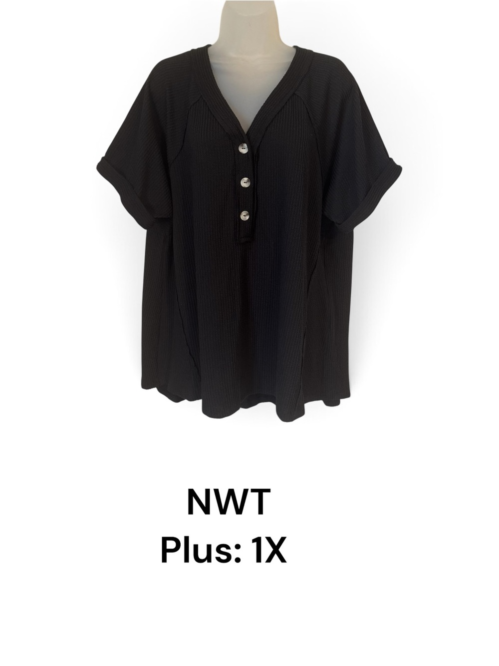 ANDREE BY UNIT Plus Size Black V-Neck Button Tunic
